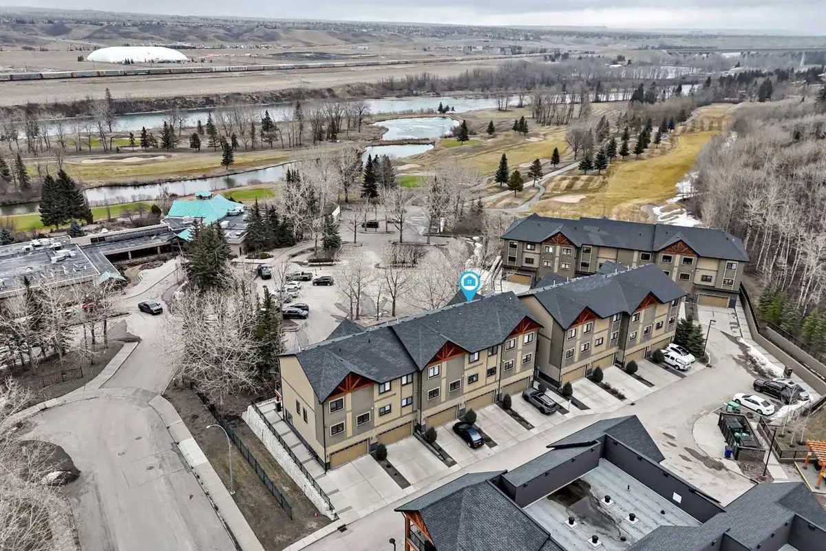 405 Valley Ridge Manor NW, Calgary, Alberta T3B6C4 For Sale | HouseSigma