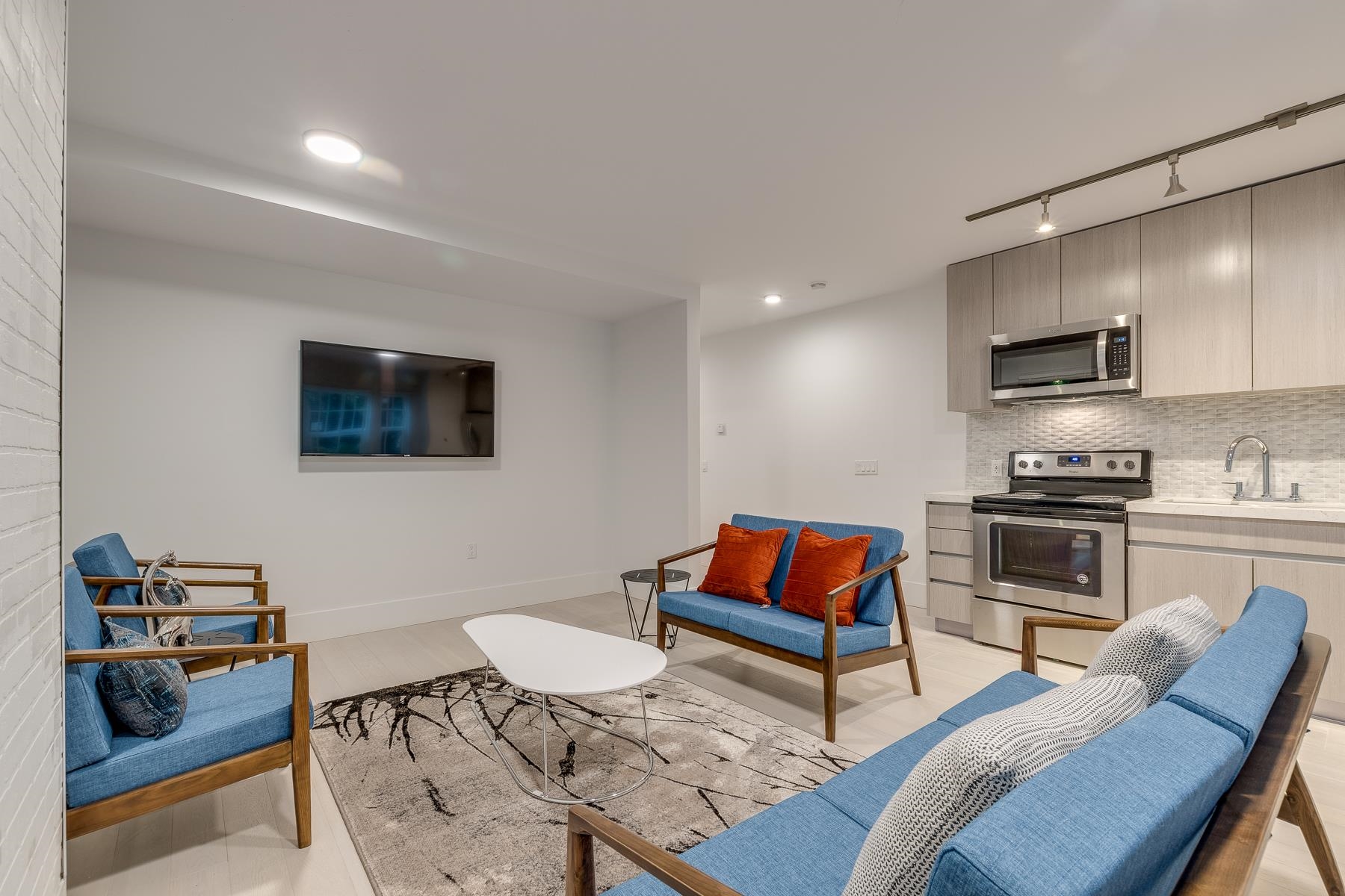 Unit 101 - 1425 Haro Street, Vancouver 5