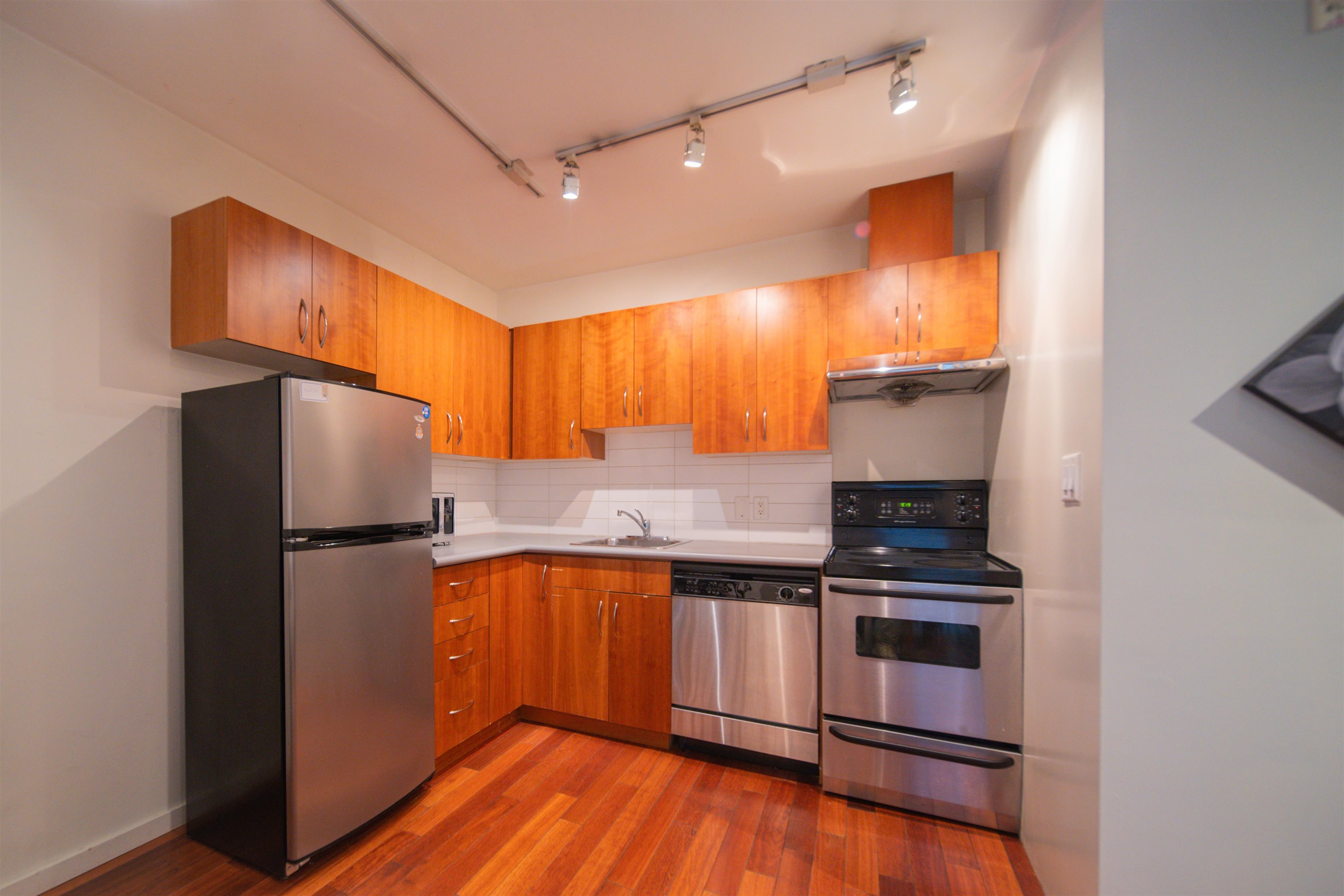 Unit 203 - 440 Richards Street, Vancouver 5