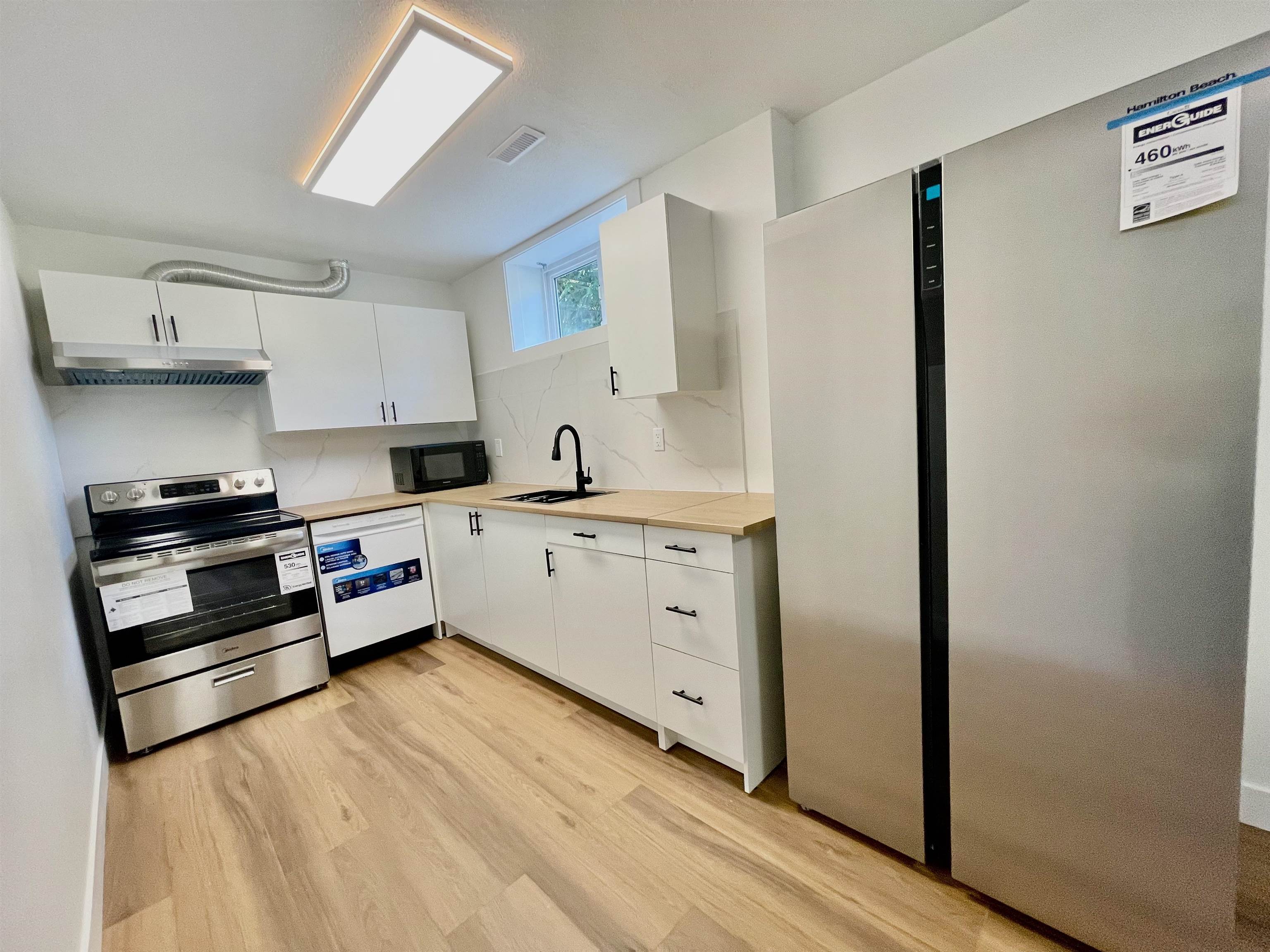 Unit LOWER LEVEL - 1695X 84 Avenue, Surrey 3