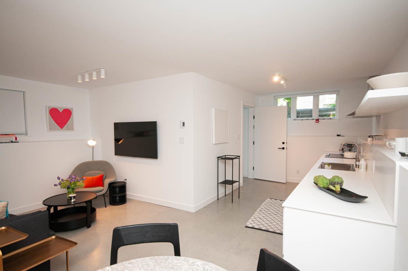 Unit 2 - 563 Union Street, Vancouver 4