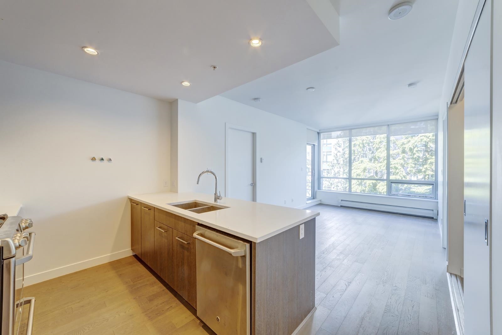 Unit 10XX - 9060 University Crescent, Burnaby 3