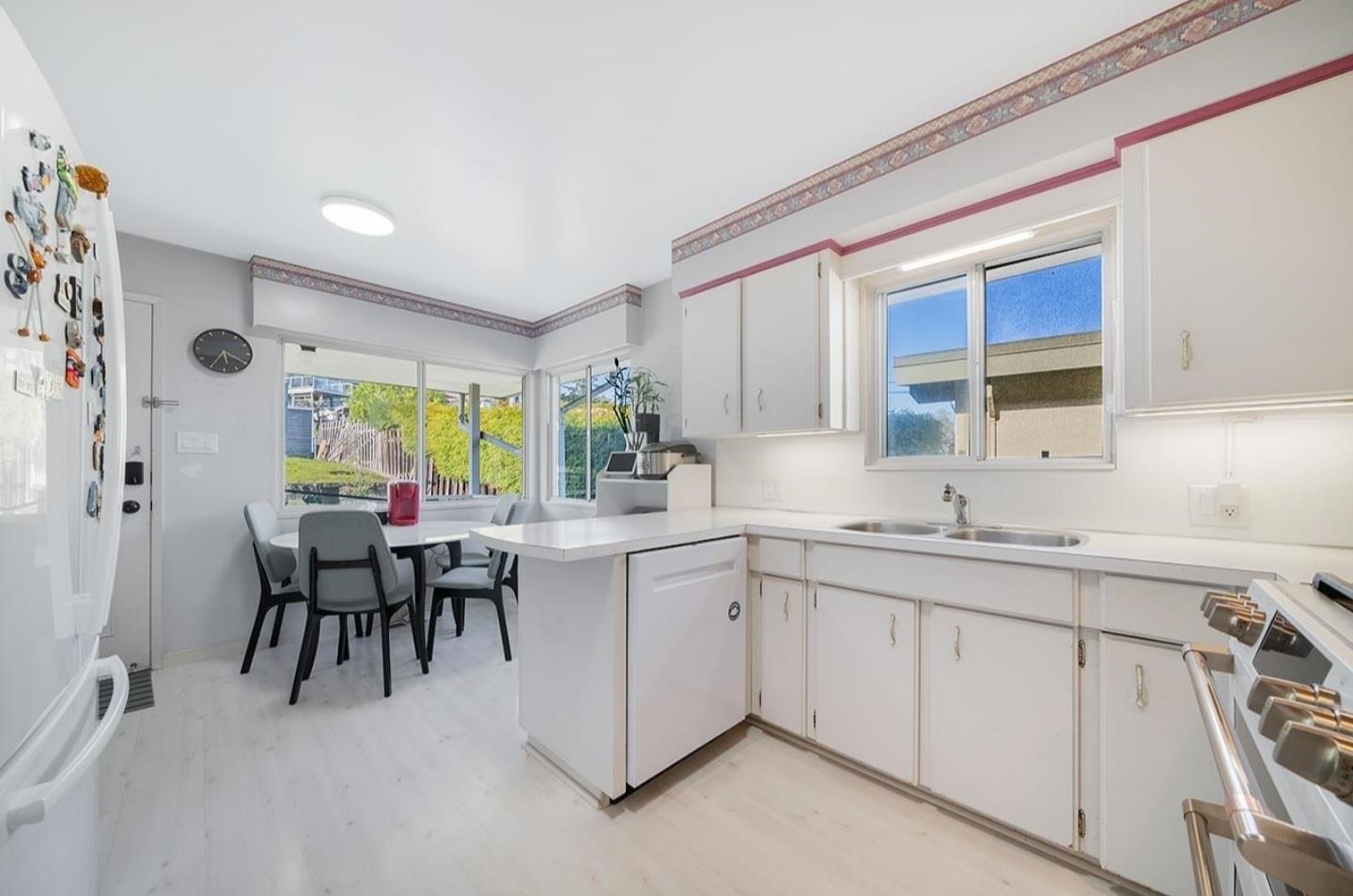 2349 Rosedale Dr, Vancouver 2