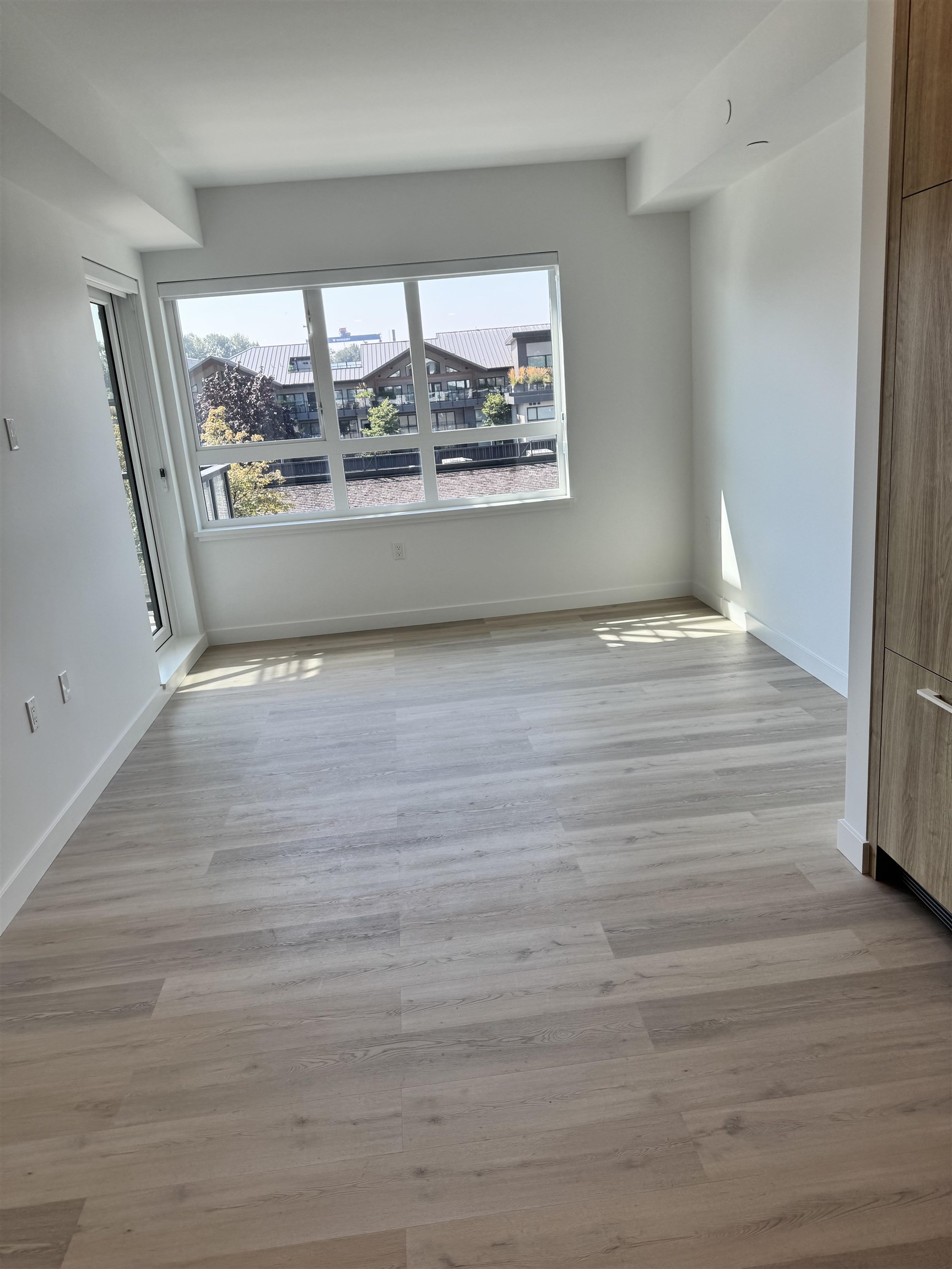 Unit 30 - 1616 Lloyd Avenue, North Vancouver 4