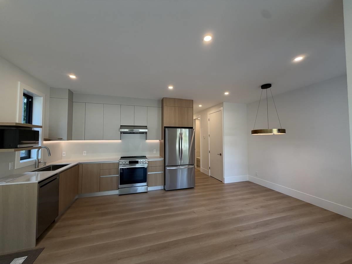 Unit Basement - 9X3 Suite Westmount Drive, Port Moody 5