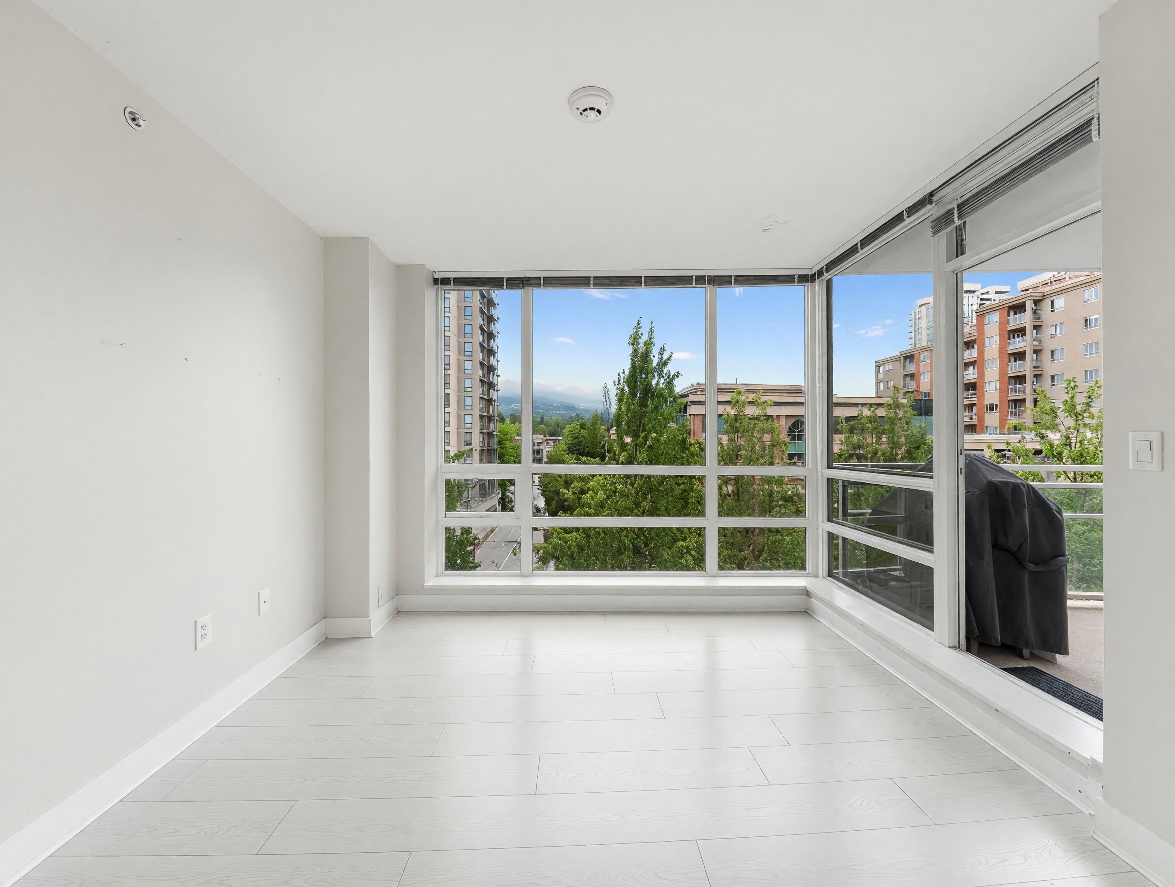 Unit 605 - 2968 Glen Dr, Coquitlam 5