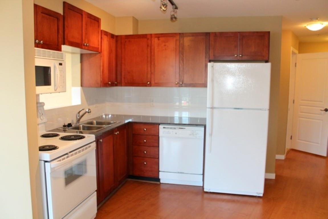 Unit 209 - 3089 Oak Street, Vancouver 2