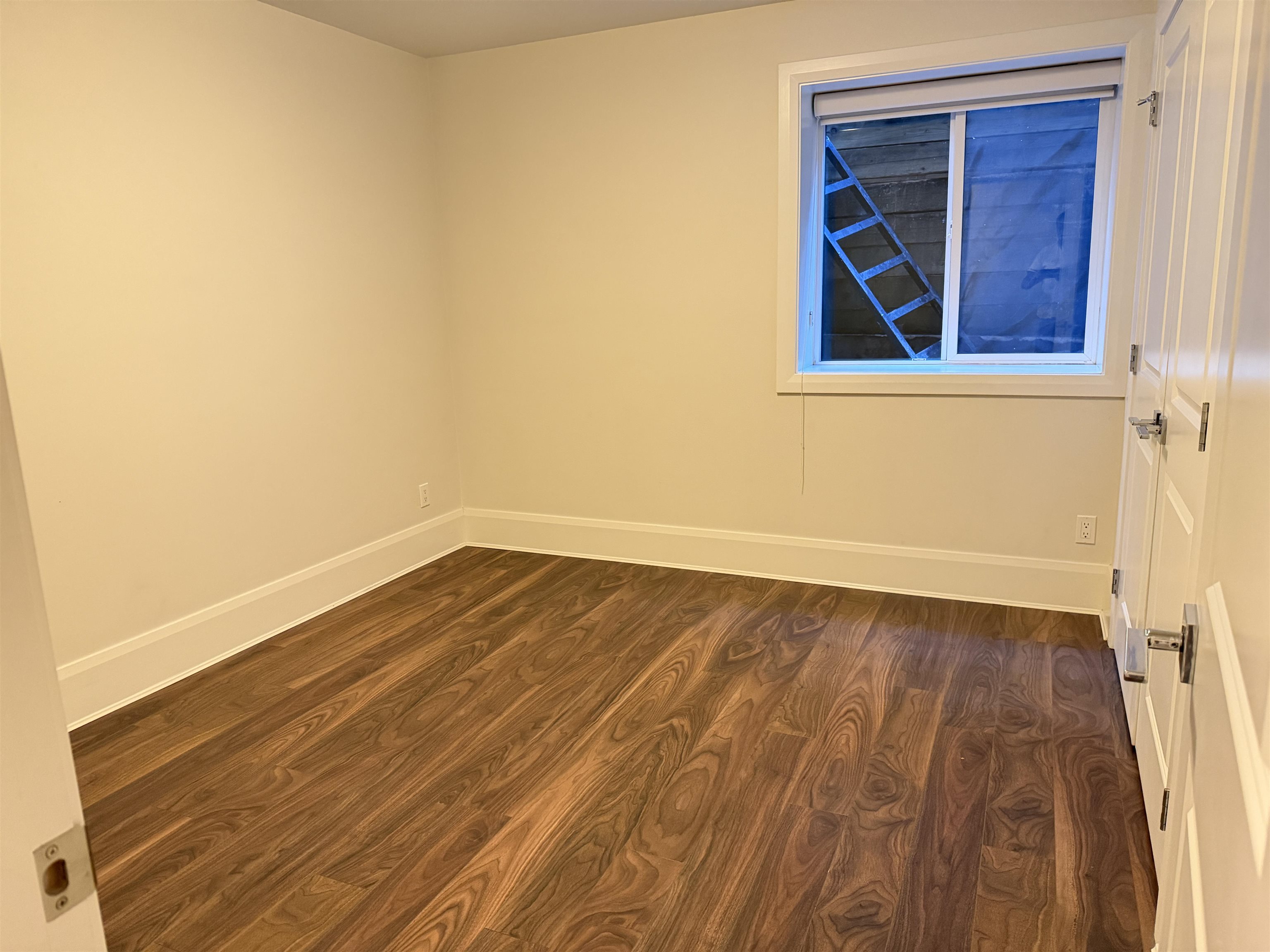 Unit B - 2937 Edgemont Boulevard, North Vancouver 4