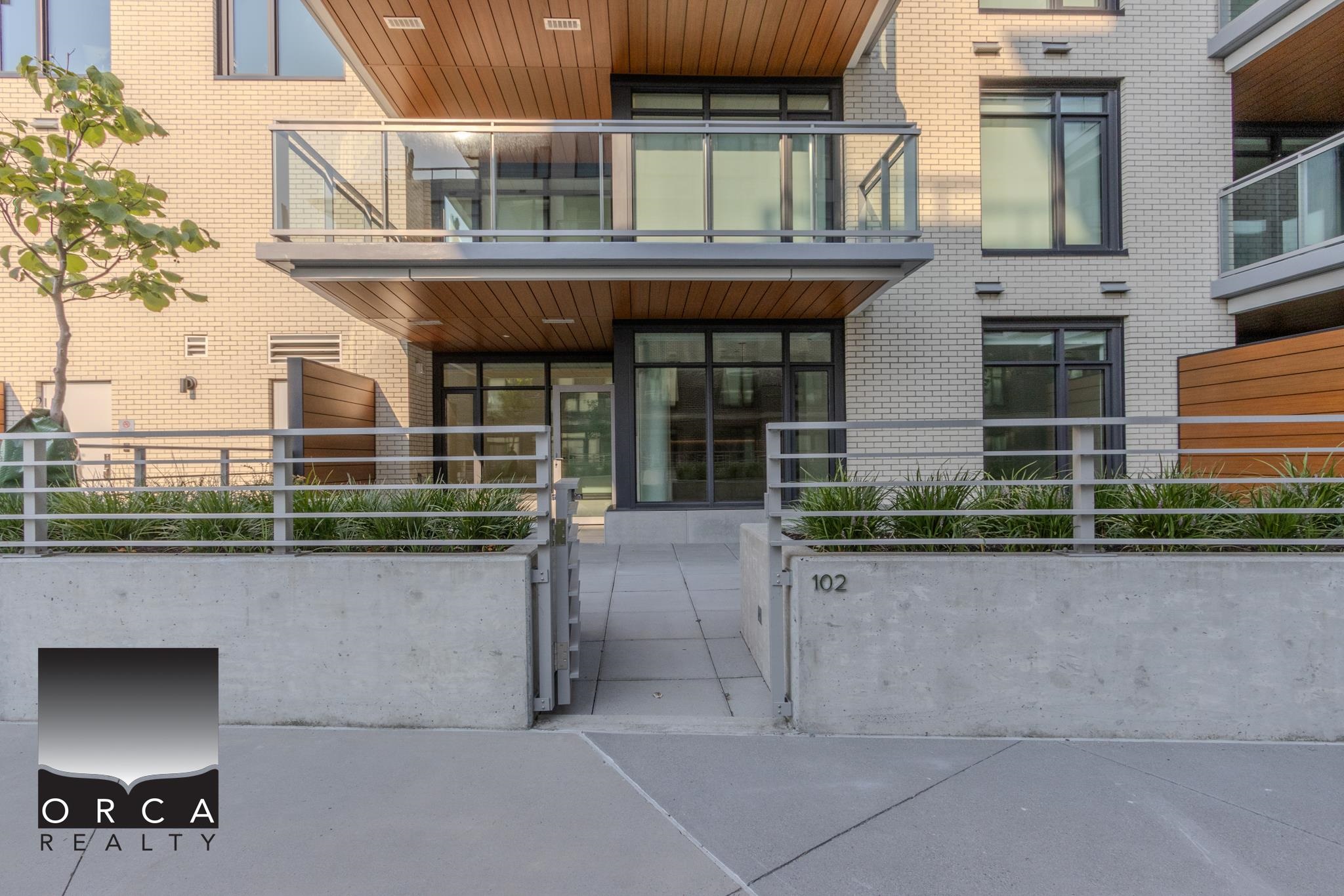 Unit 102 - 777 Harbour Way, North Vancouver 2
