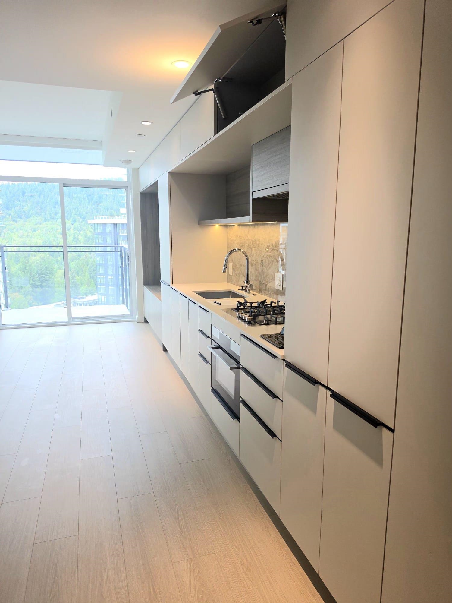 Unit 1xx6 - 608 Elmwood Street, Coquitlam 2