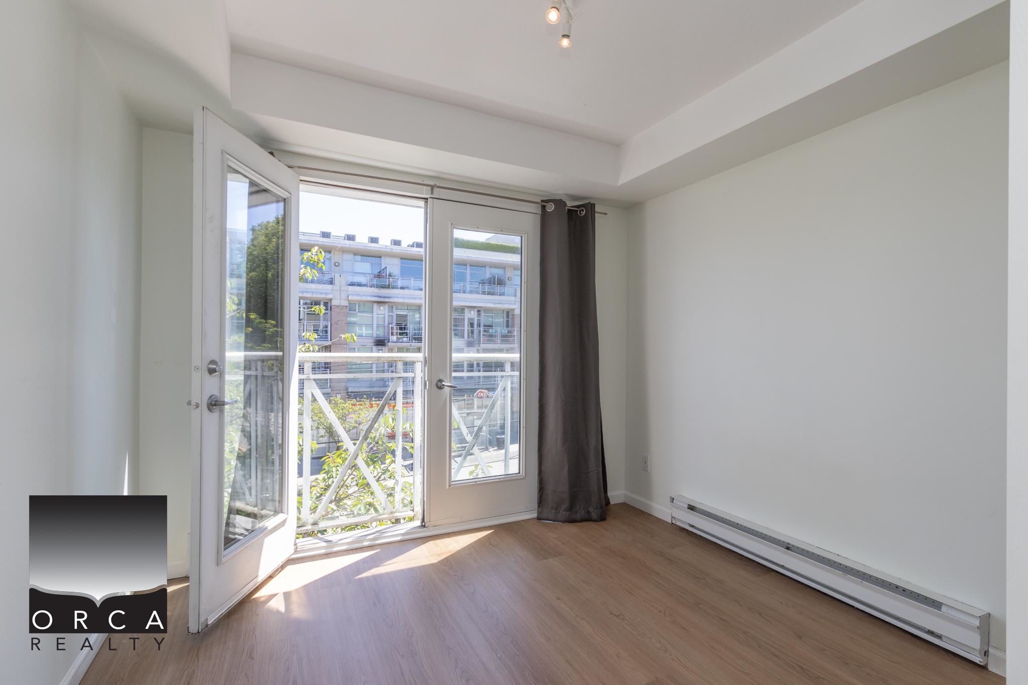 Unit 102 - 3349 Dunbar Street, Vancouver 5