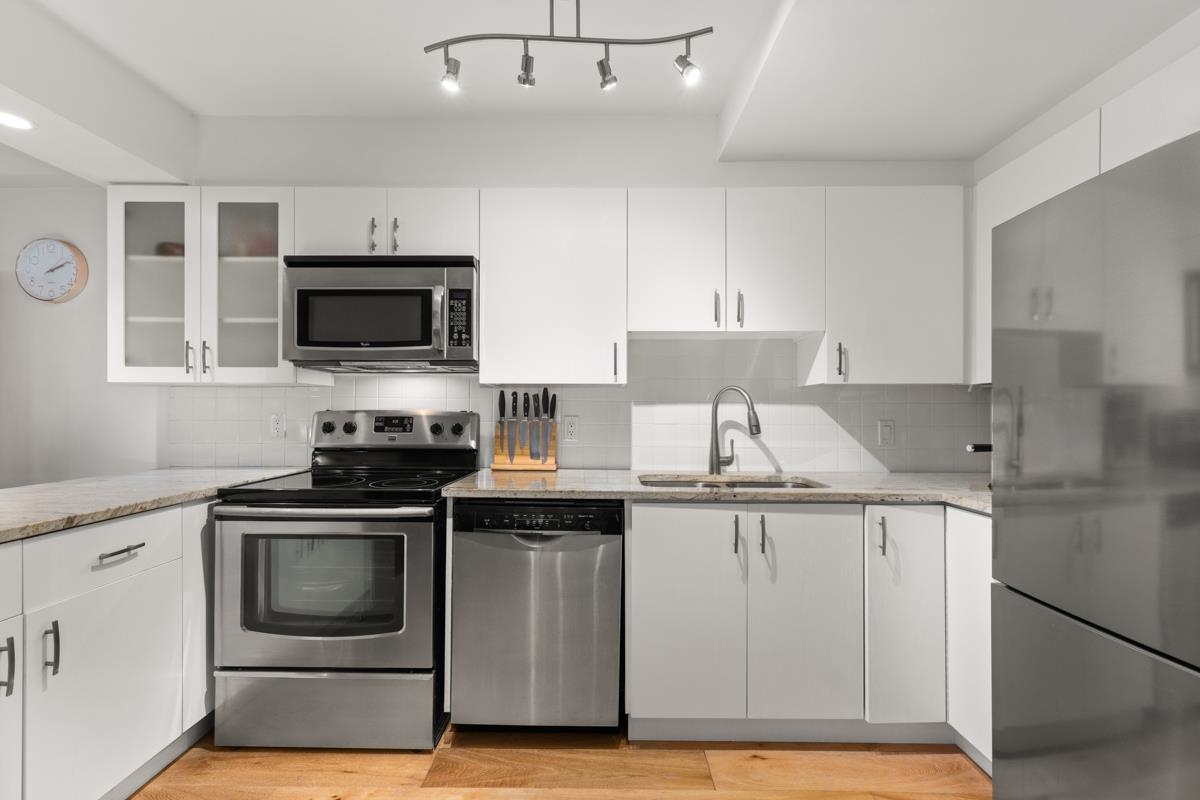 Unit 401 - 1819 Pendrell Street, Vancouver 2