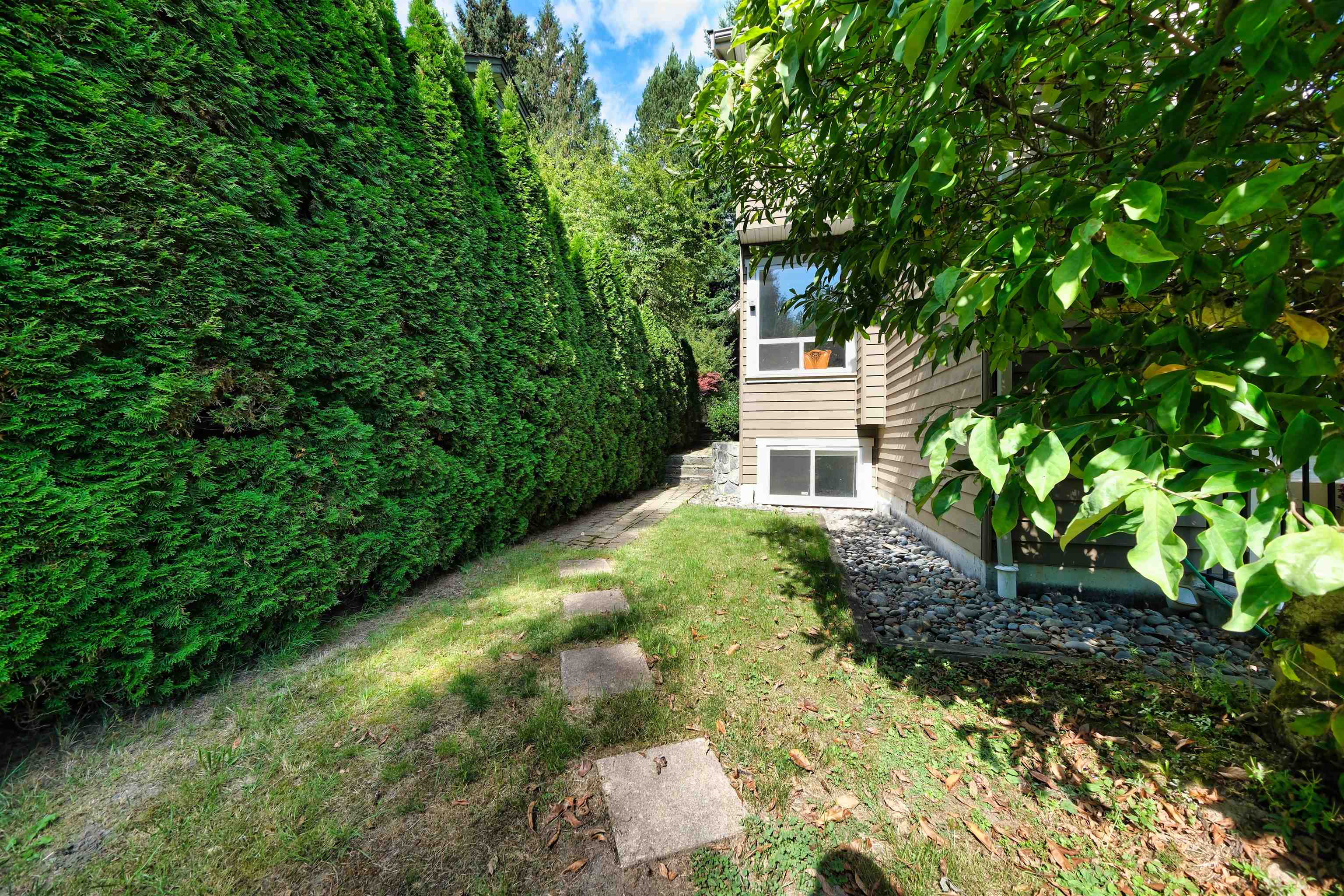Unit BASEMENT - 1630 Lawson Avenue, West Vancouver 4