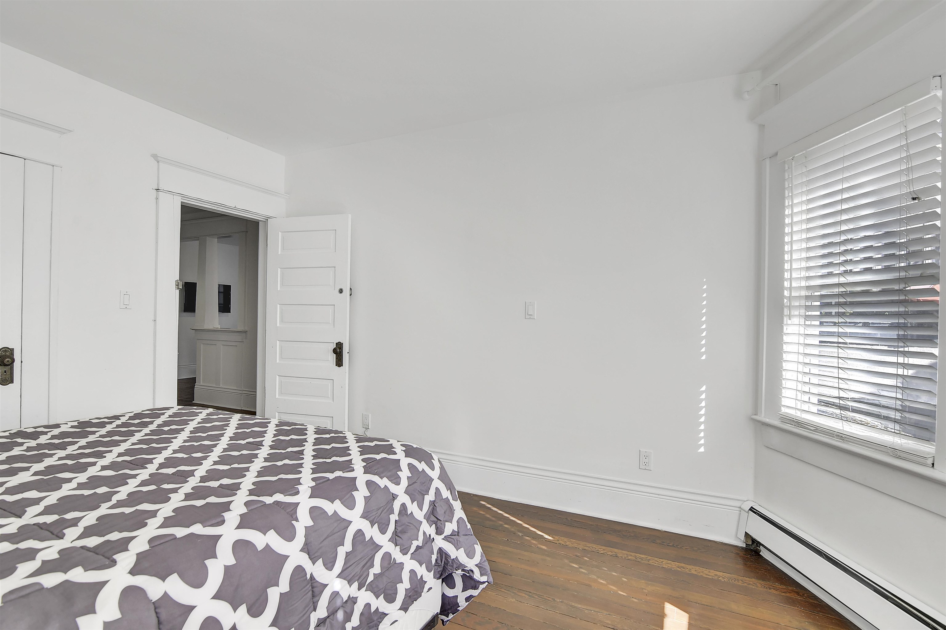 Unit 2 - 1517 Comox Street, Vancouver 5