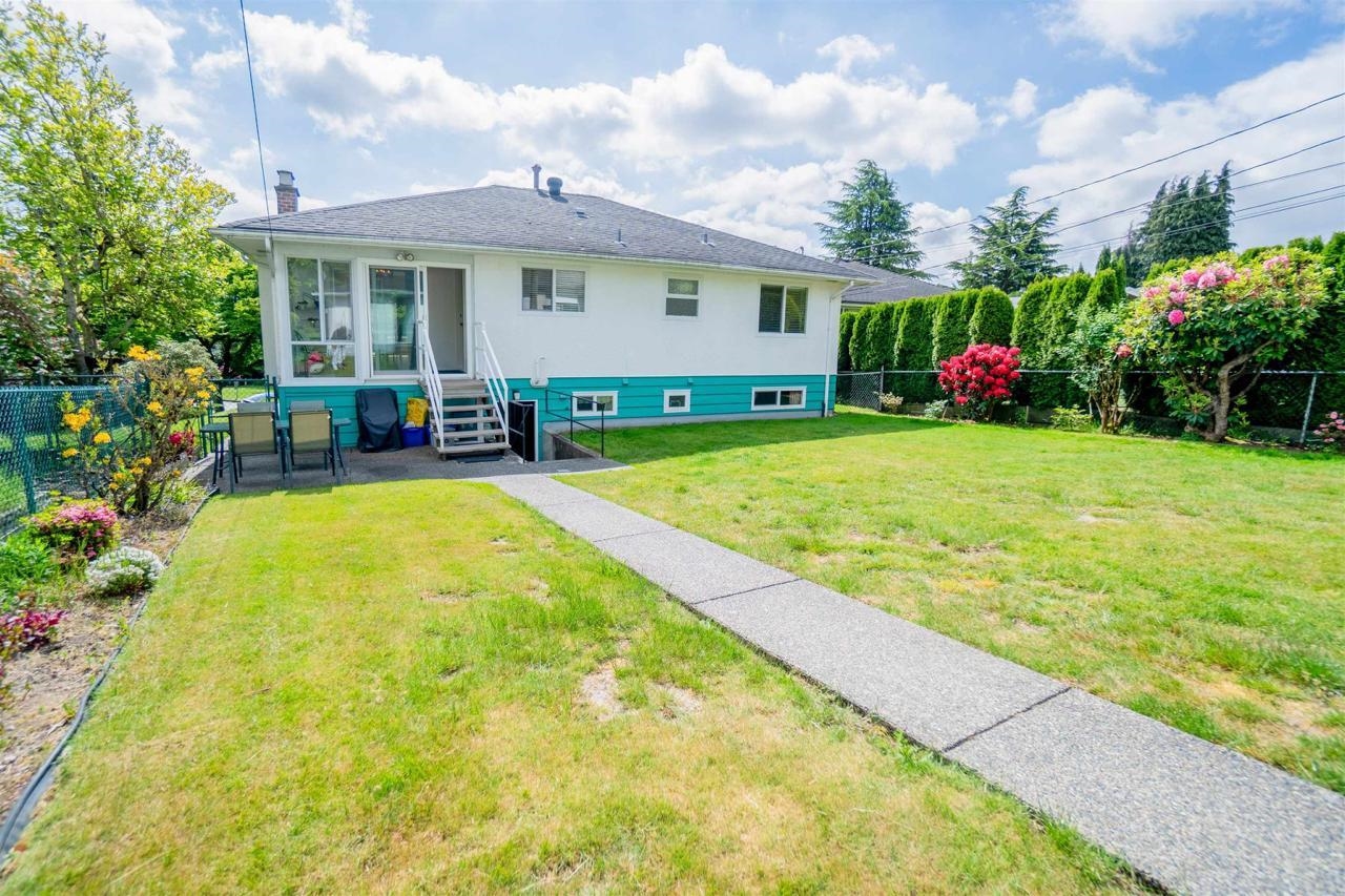 7895 Elliott Street, Vancouver 2