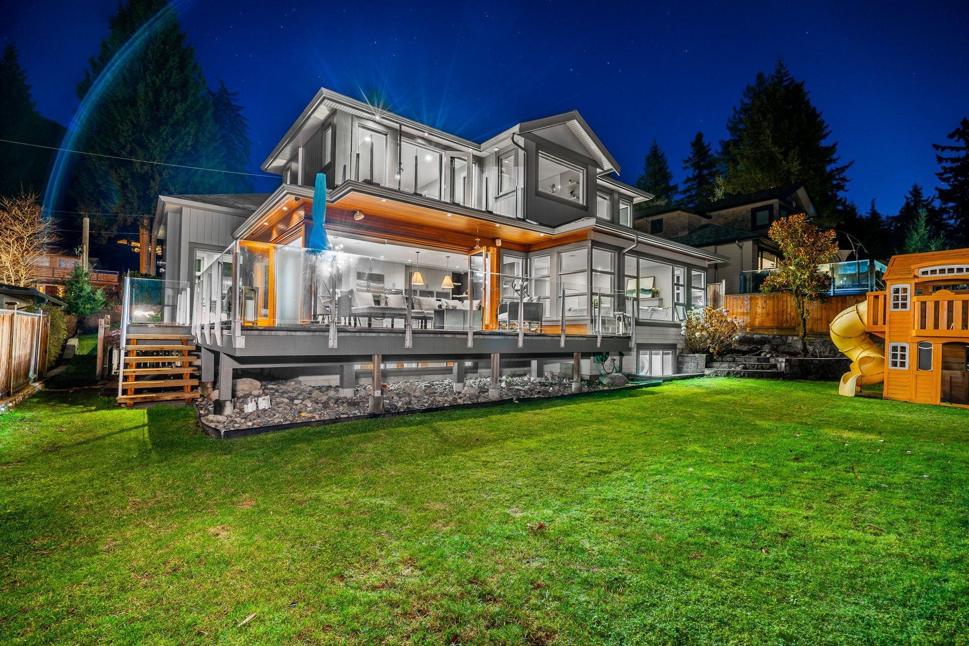 649 Sylvan Avenue, Vancouver 2