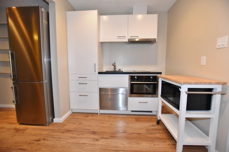 Unit 203 - 1950 8th Avenue W, Vancouver 2