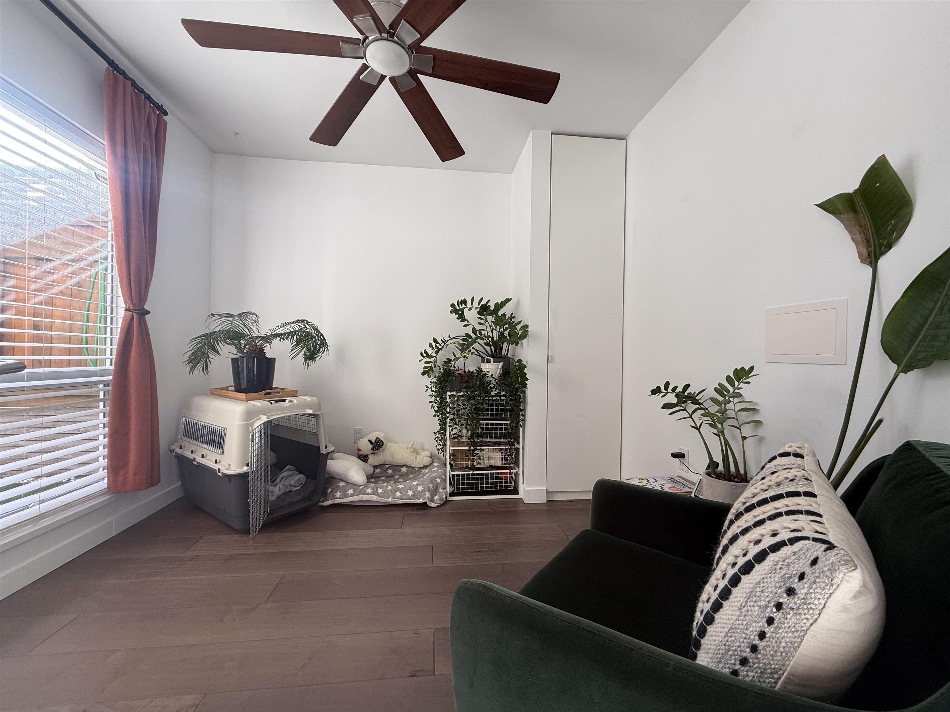 Unit 102 - 985 10th Avenue W, Vancouver 4