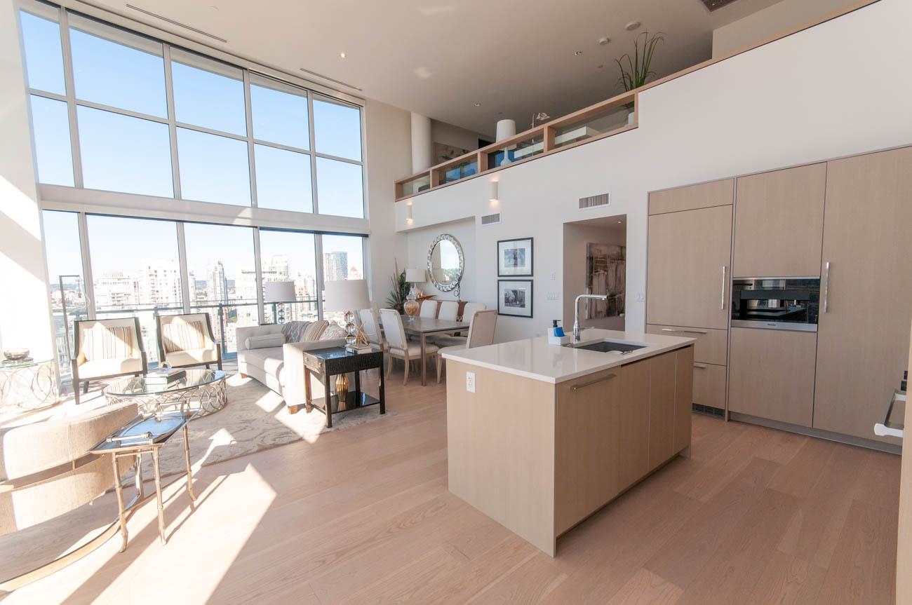 Unit 2818 - 89 Nelson Street, Vancouver 5