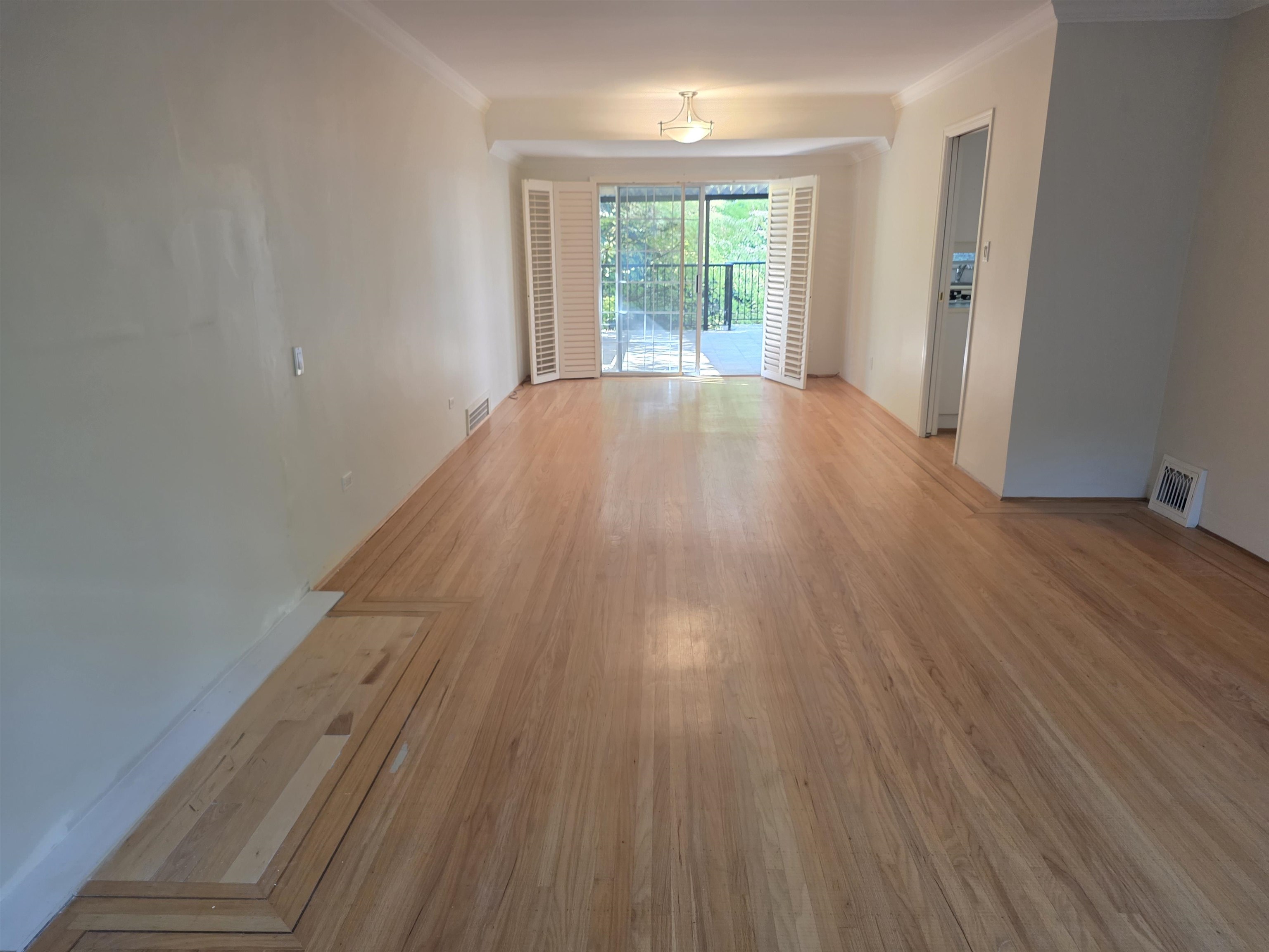 6049 Dunbar Street, Vancouver 3