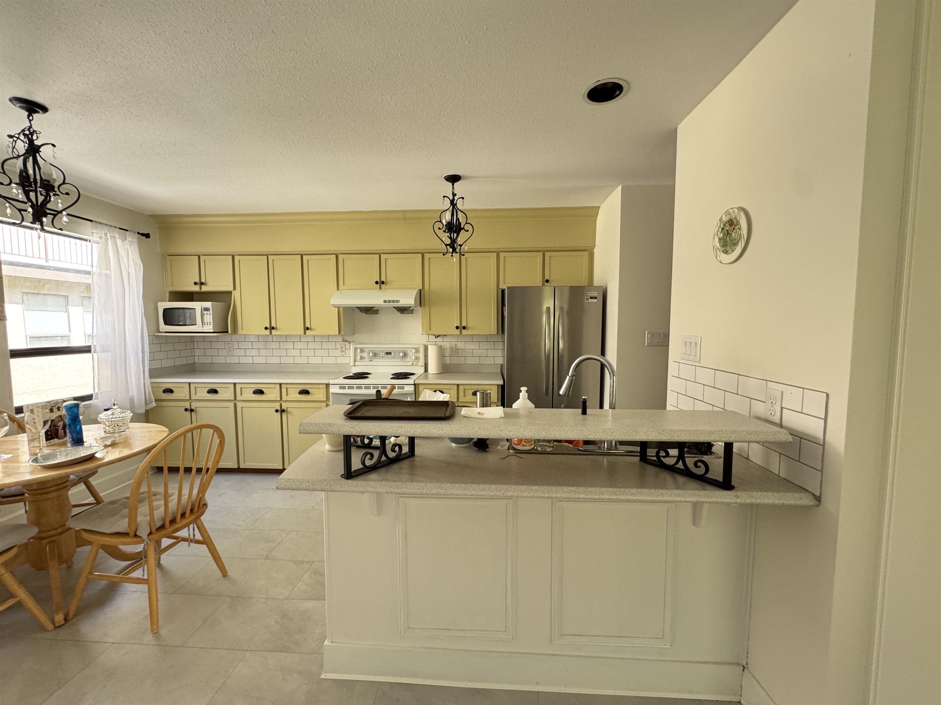 Unit 7 - 7311 Moffatt, Richmond 3