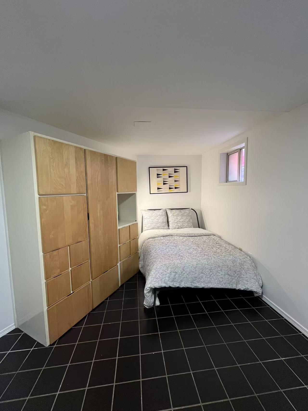 Unit 5 - 1517 Comox Street, Vancouver 3