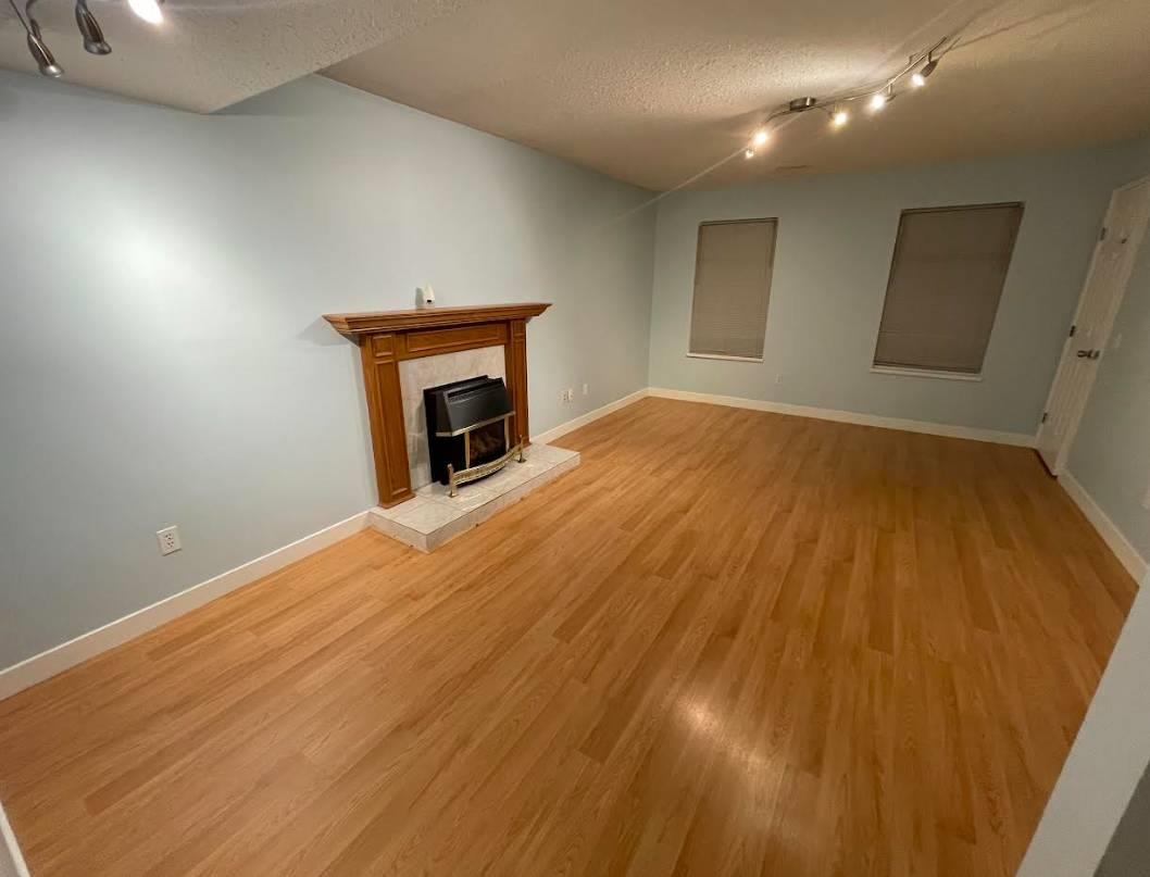 Unit Suite - 26458 33 Ave, Langley 3