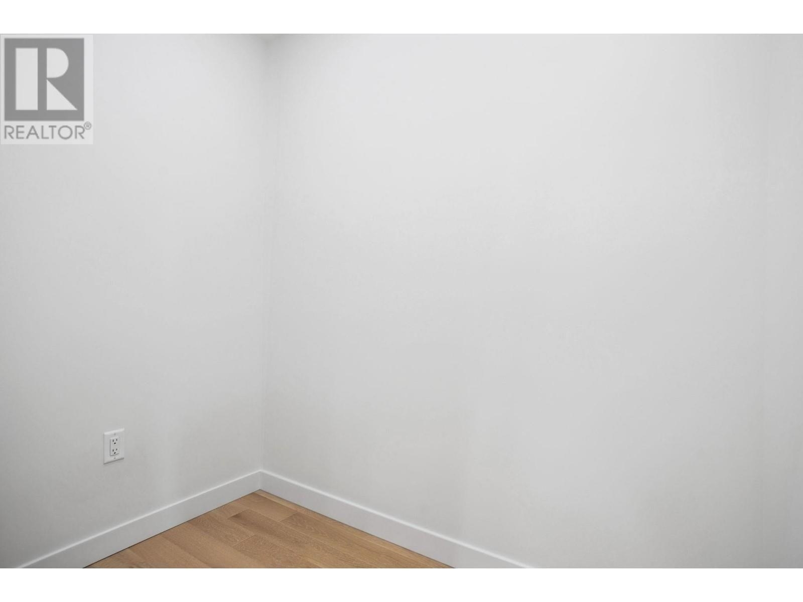 Unit 502 - 239 Keefer Street, Vancouver 4