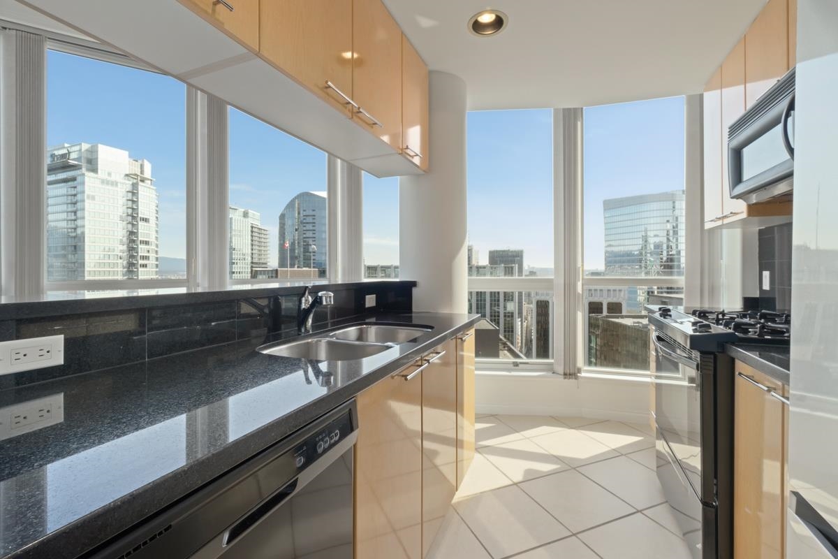 Unit 3501 - 1111 Pender Street W, Vancouver 4
