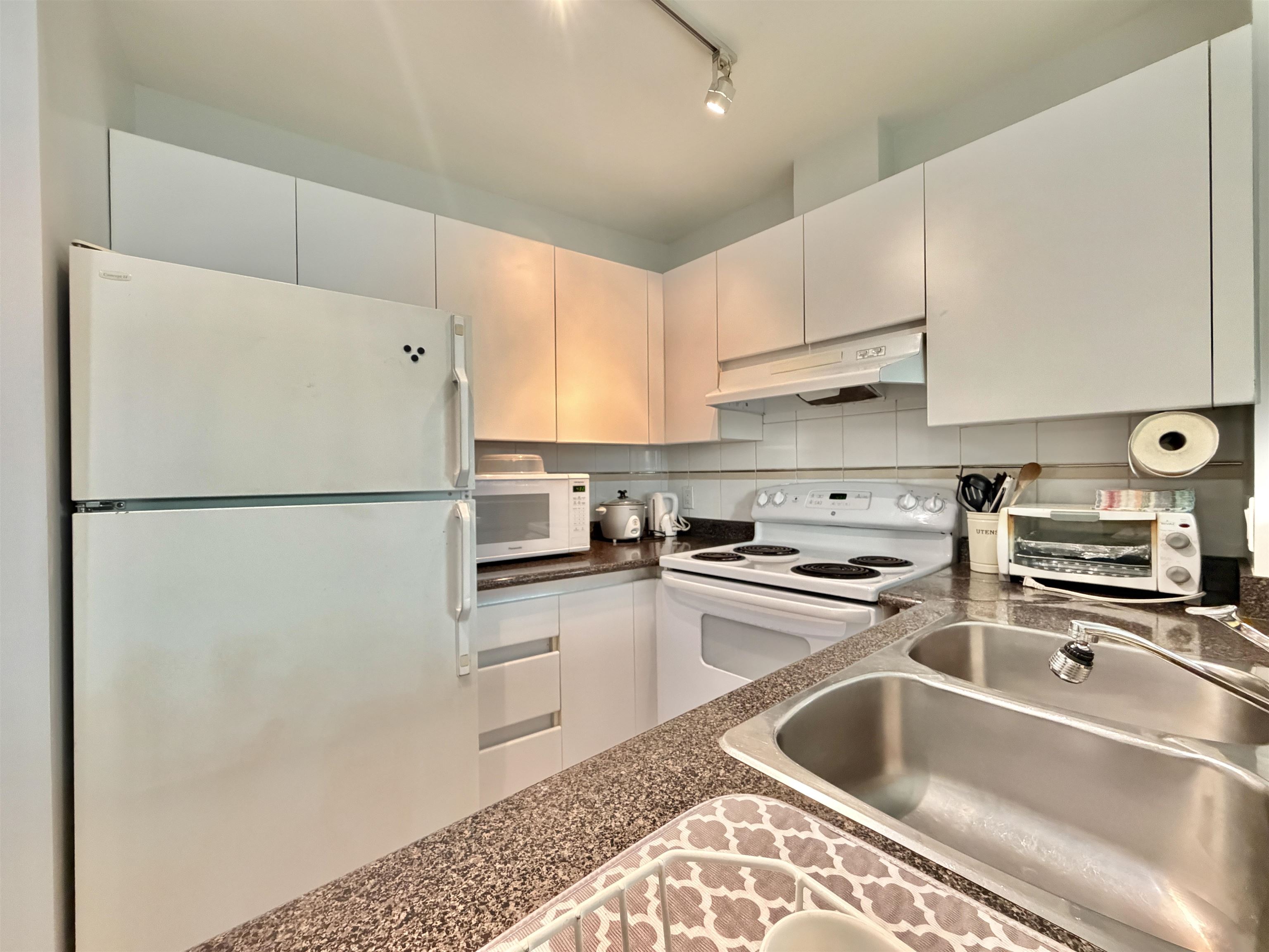 Unit 501 - 989 Nelson Street, Vancouver 5