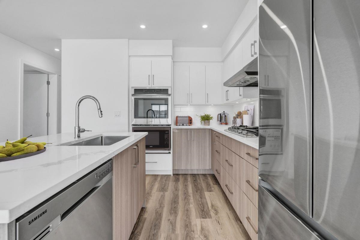 Unit 102 - 524 Fletcher Road S, Gibsons 2