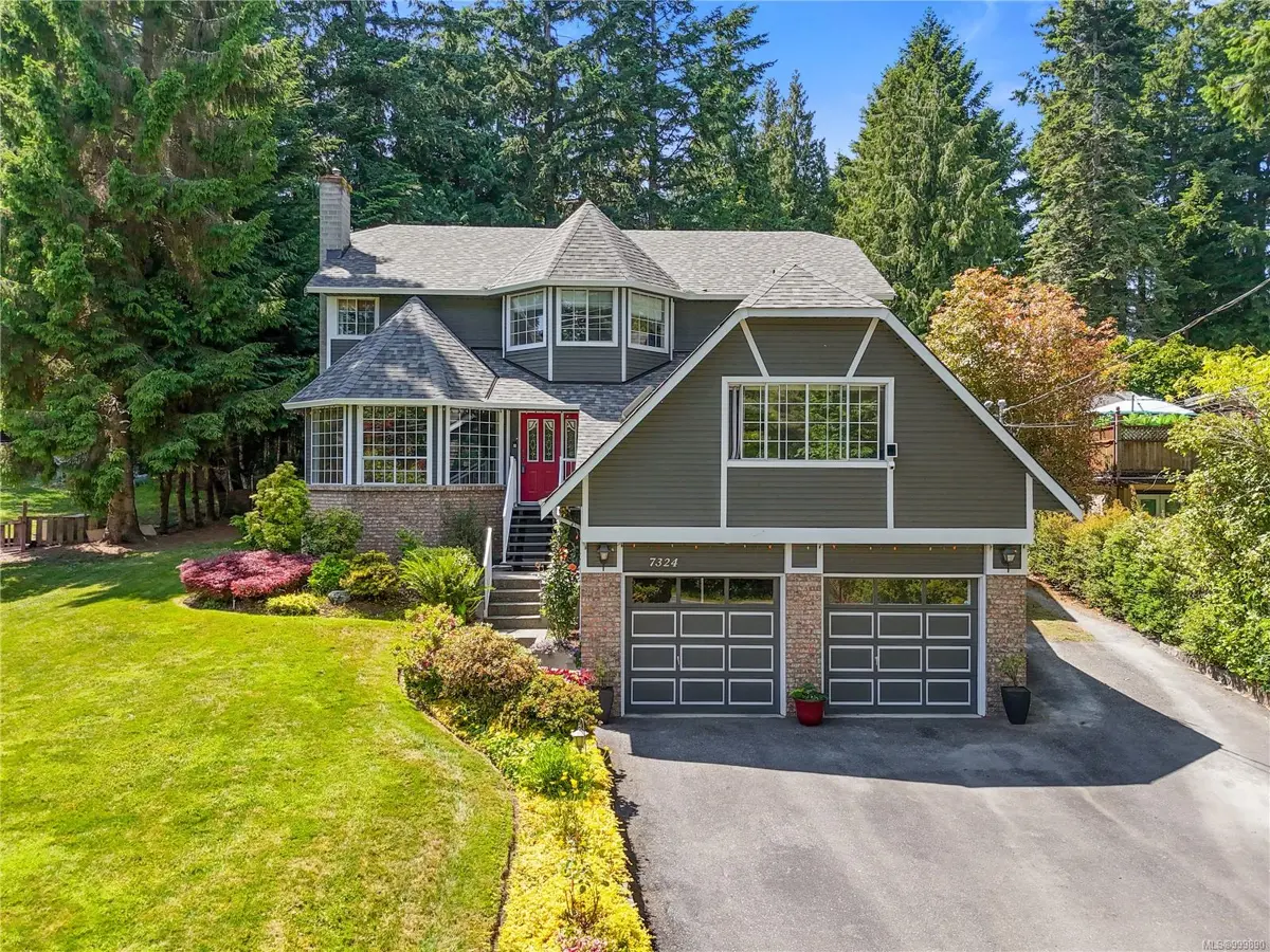 7324 Veyaness Rd, Central Saanich, British Columbia V8M1S9 Sold History ...